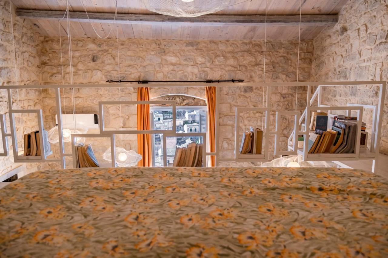 Appartement Luxury Loft Le Nuvole à Modica Extérieur photo