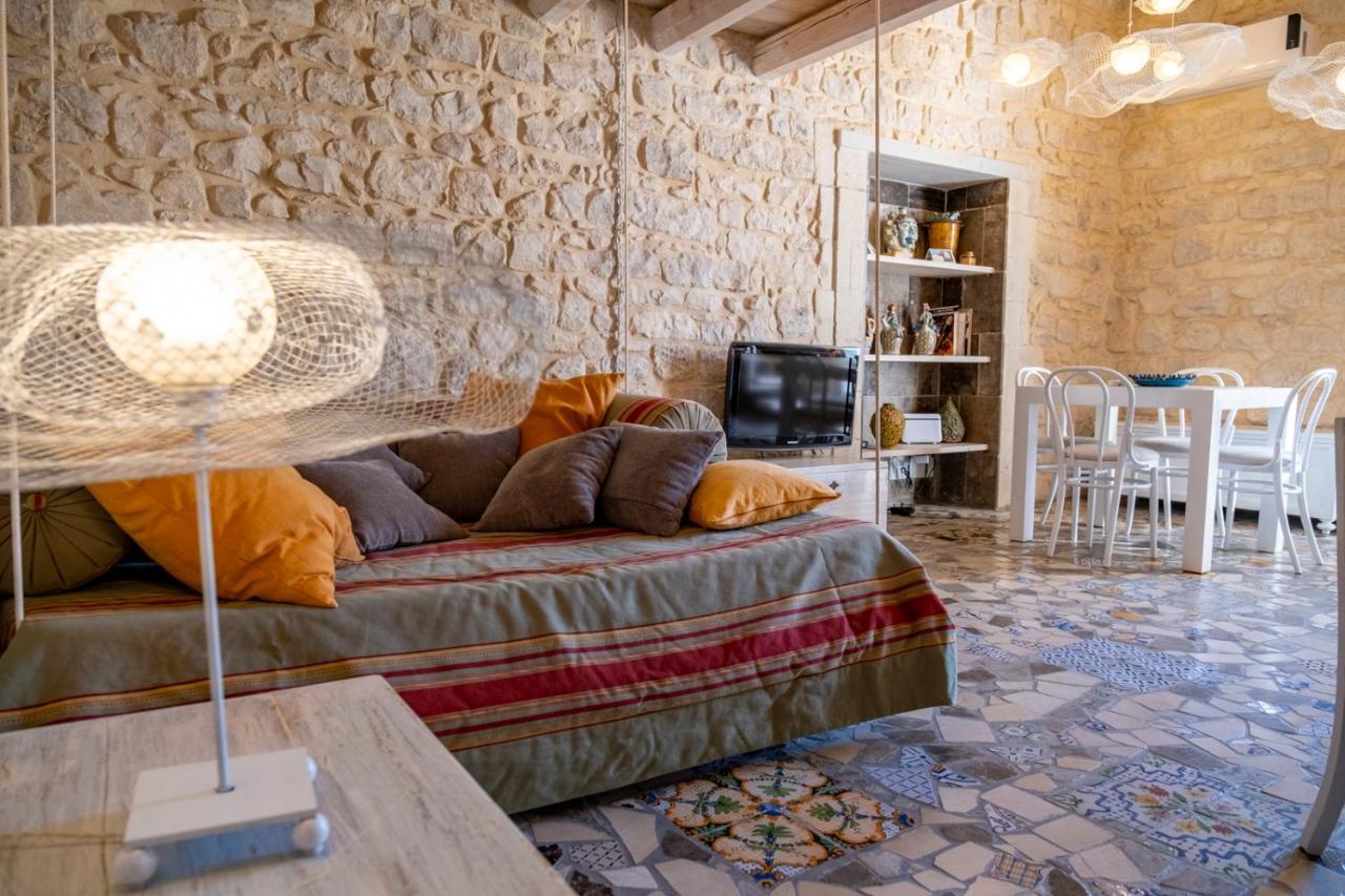 Appartement Luxury Loft Le Nuvole à Modica Extérieur photo